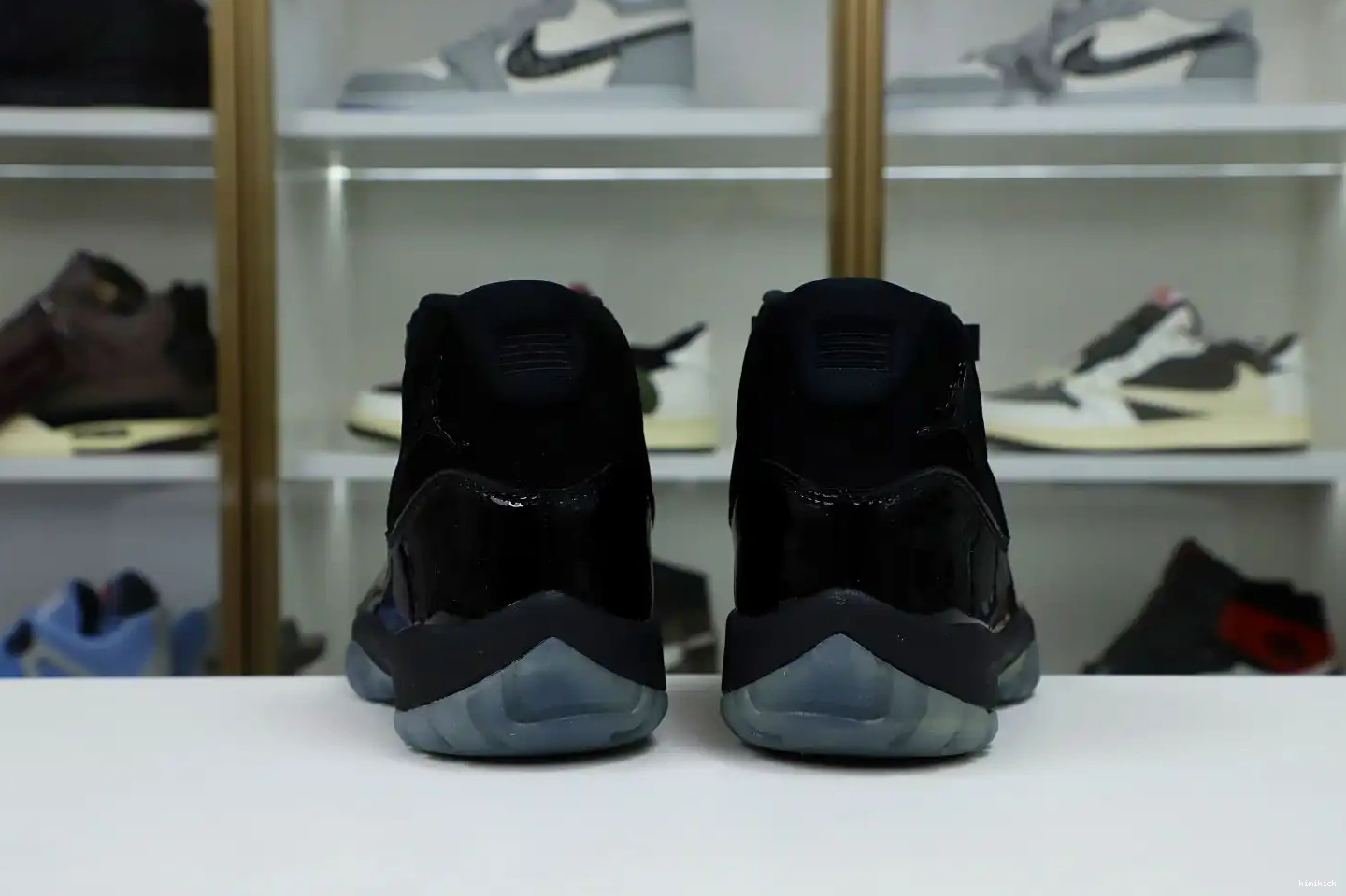 Kimikick GOWN' AIR AND RETRO JORDAN 'CAP 11 0507